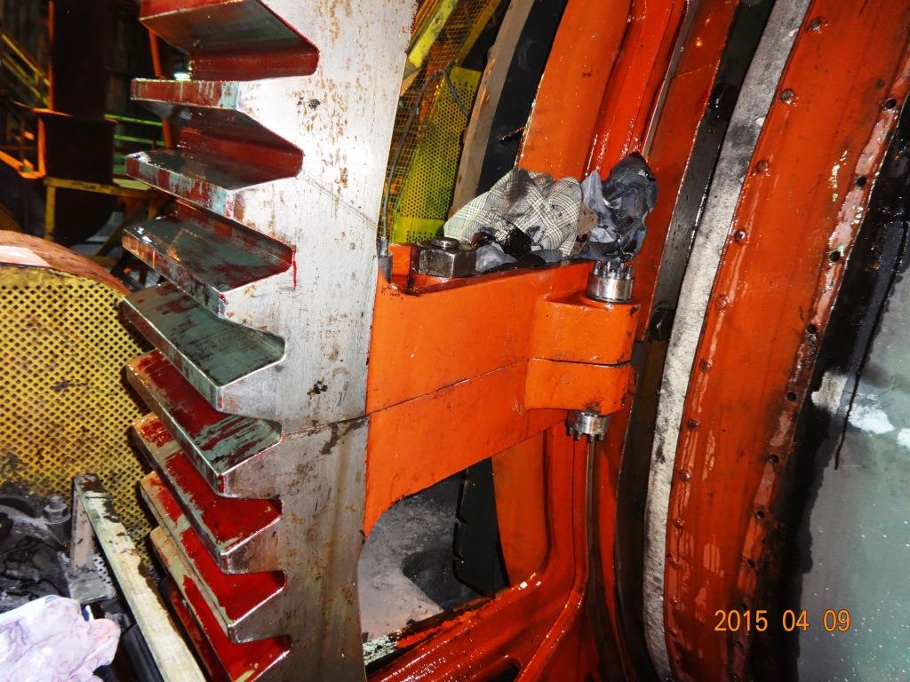 Montaż na wieńcu zębatym o średnicy 5370mm